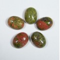 Кабошон из унакита овал, 12*16*6мм.