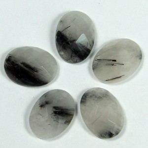 Кабошон из агата волосатика  граненый, 12*16*5,2мм.