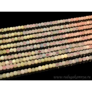 Бусины из берилла кубик гр.5мм, 39см, 92 бусины