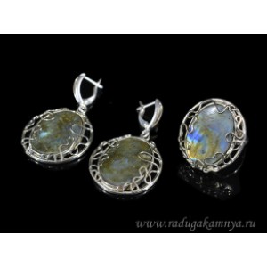 Кольцо и серьги с лабрадором