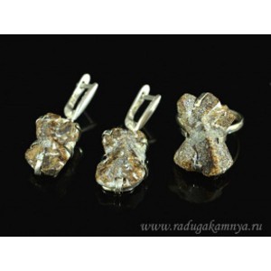 Кольцо и серьги из ставролита