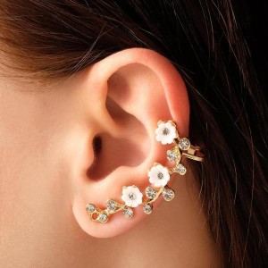 Серьга "Каффа" ромашки со стразами, цвет белый, цвет золотистый, L=5 см