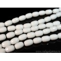 Бусины из агата белого (иск.) бочонок гр. 13*18мм, 40,5см, 22 бусины