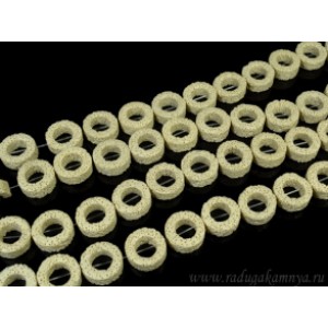 Бусины из лавы кольцо 20мм, цвет бежевый 38см, 18 бусин