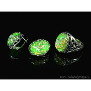 Кольцо и серьги с опалом искусственным, цвет салатовый
