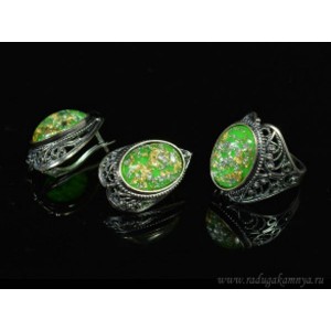Кольцо и серьги с опалом искусственным, цвет салатовый