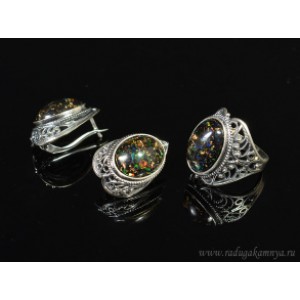 Кольцо и серьги с опалом искусственным, цвет темно-зеленый