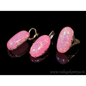 Кольцо и серьги с опалом искусственным, цвет фуксия