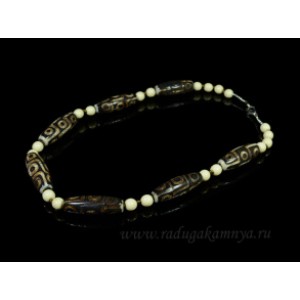 Бусы из агата тибетского рис 13*40мм, шарик 8мм белый, черный, 52см.