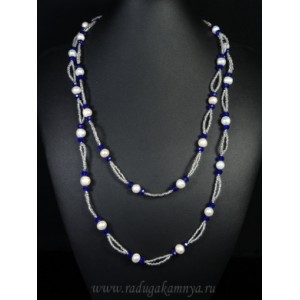 Бусы 115-120см из жемчуга шарик 8-9мм белый с бисером и цирконом синим ярким