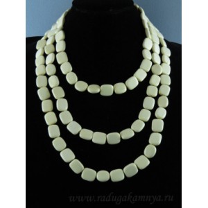 7011 Бусы деревянные квадрат 15мм, 180см