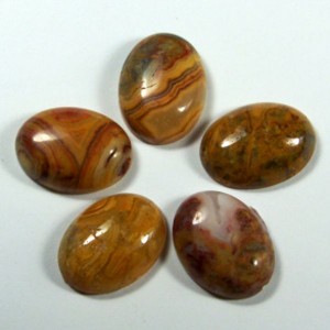 Кабошон агат шайтанский переливт, 20х15х7мм