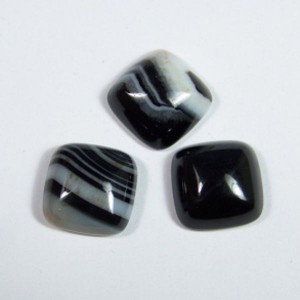 Кабошоны из агата глазкового квадрат, 16*16*6мм. Кабошоны из агата глазкового квадрат, 16*16*6мм.