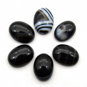 Кабошон из агата глазкового, 15*20*6мм.