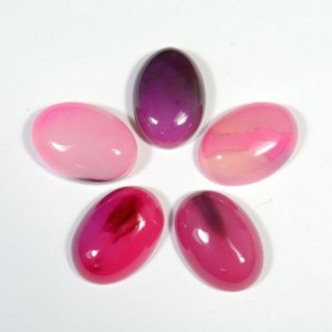 Кабошон из агата тонированного, 18*25*7мм.