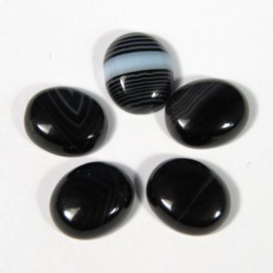 Кабошон из агата , 10*12*4мм.