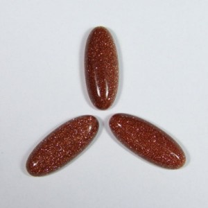 Кабошон из авантюрина (иск.) овал, 10*25*5мм.