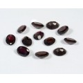 Кабошон из граната гр. овал 6*8мм, 1,35ct