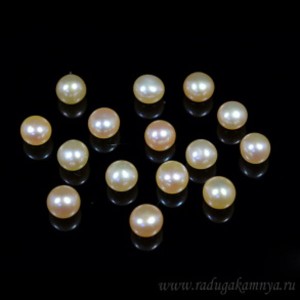 Кабошон из жемчуга, 4*4мм, кремовый.