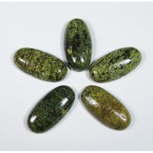 Змеевик кабошон овал 30х15мм