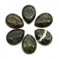 Кабошон из змеевика капля 15*20*6мм