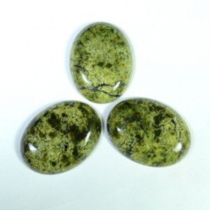 Кабошон из змеевика овал, 30*40*8мм