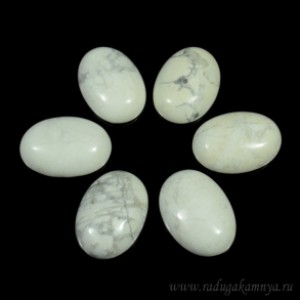 Кабошон из кахолонга искусственного овал, 18*25*7мм.