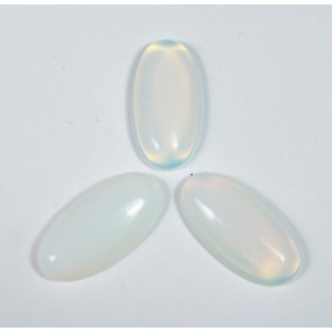 Кабашон из лунного камня (иск.) овал, 15*30*7мм.