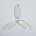 Кабашон из лунного камня овал, 8*23*4,5мм. Кабашон из лунного камня овал, 8*23*4,5мм.