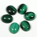 Кабошон из малахита, 8*10*4мм.