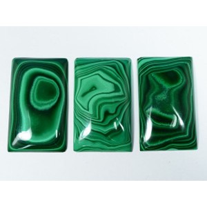 Кабошон из малахита, 30*50*6мм. (+-1мм)* глазковый