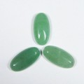Кабошон из кварца (цвет нефрит) овал, 12*24*6мм.