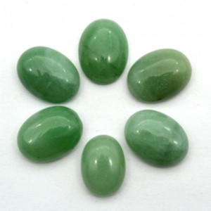 Кабошон из нефрита искусственного, 15*20*6мм.