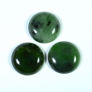 Кабошон из нефрита круг 22*22*7мм.