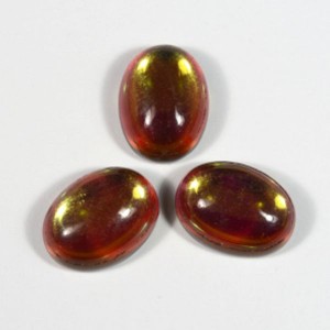 Кабошон из опала (иск.), 12*16*7мм. Кабошон из опала (иск.), 12*16*7мм.