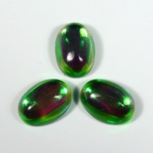 Кабошон из опала (иск.), 13*18*7мм.