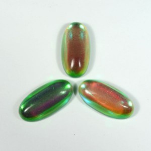 Кабошон из опала (иск.), 15*30*9мм. Кабошон из опала (иск.), 15*30*9мм.