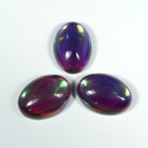 Кабошон из опала (иск.), 18*25*8мм.