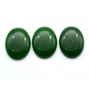 Кабошон из кварца (цвет хризопраз) овал, 30*40*9мм.