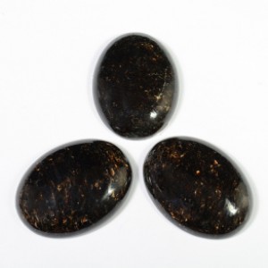 Кабошон из бронзита черного, 30*40*7мм. Кабошон из бронзита черного, 30*40*7мм.