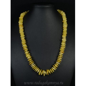 Бусы из янтаря крошка молочно-медовый, 56см.