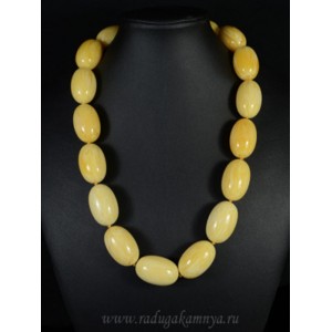Бусы из янтаря овал 20*30мм молочный, 55см