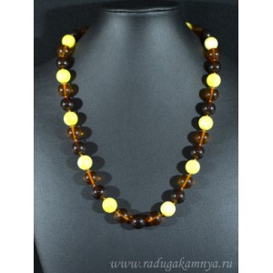 Бусы из янтаря шарик 12мм молочный, св.коньячный, коньячный, 54см