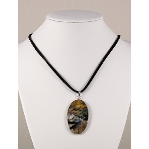 Кулон из агата мохового, овал 40х25мм