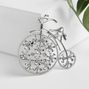 Брошь "Велосипед" ретро, цвет белый, цвет серебристый