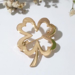 Брошь "Клевер" контур, цвет золото
