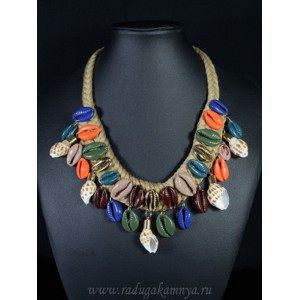 Колье на плетеном шнурке с ракушками цвет ассорти, 49см