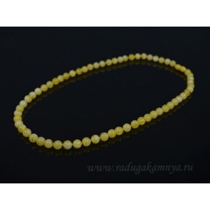 Бусы из янтаря шарик 8мм молочно-медовый, 54см
