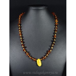 Бусы с подвеской из янтаря с бисером коньячный, Кулон молочно-медовый, 52см