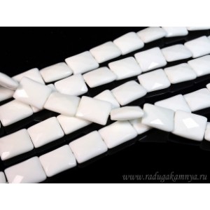 Бусины из агата белого (иск.) прямоугольник гр.20*15мм, 39см, 19 бусин Бусины из агата белого (иск.) прямоугольник гр.20*15мм, 39см, 19 бусин